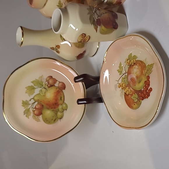 Vintage Royal worcester palissy fruit patterns vase and jar .dish. Trink… - Picture 2 of 8